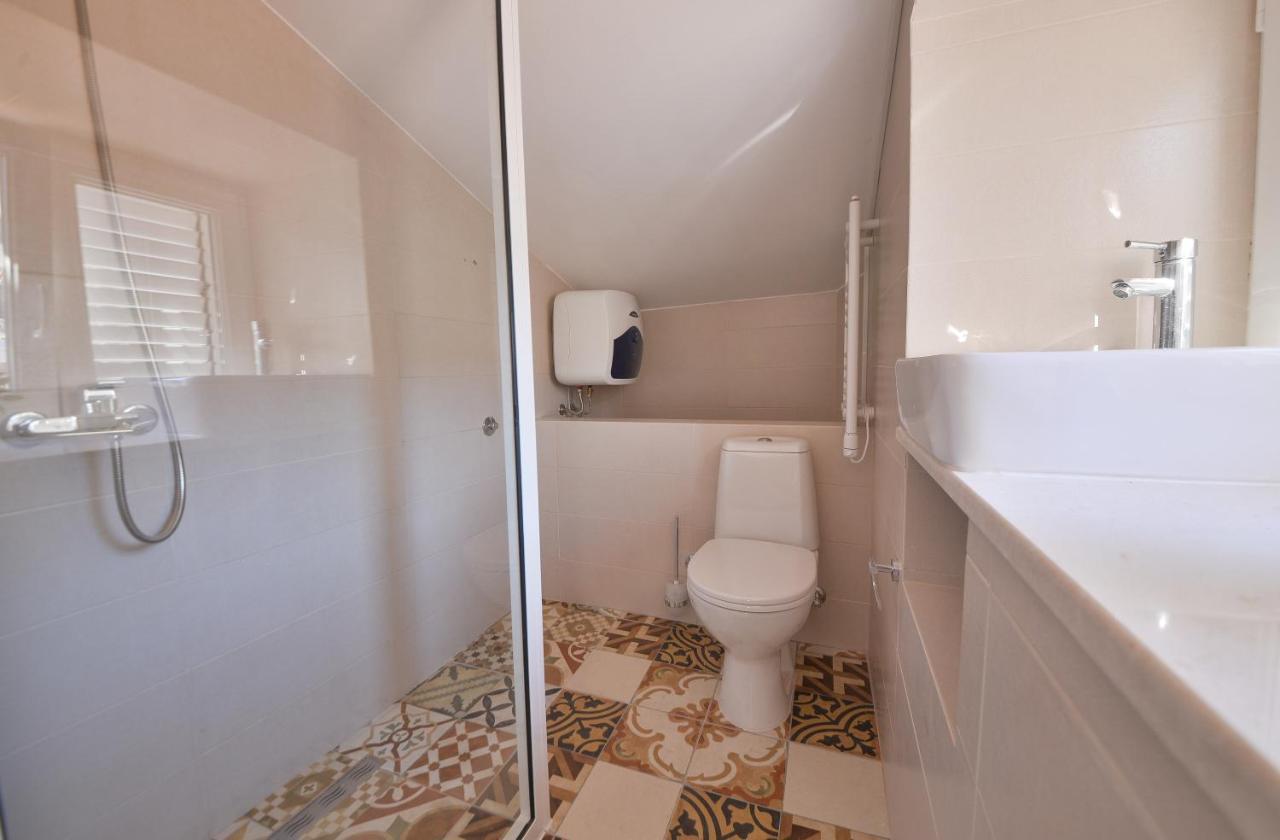 Apartmani Ljubo Rafailovic 2 라파일로비치 외부 사진